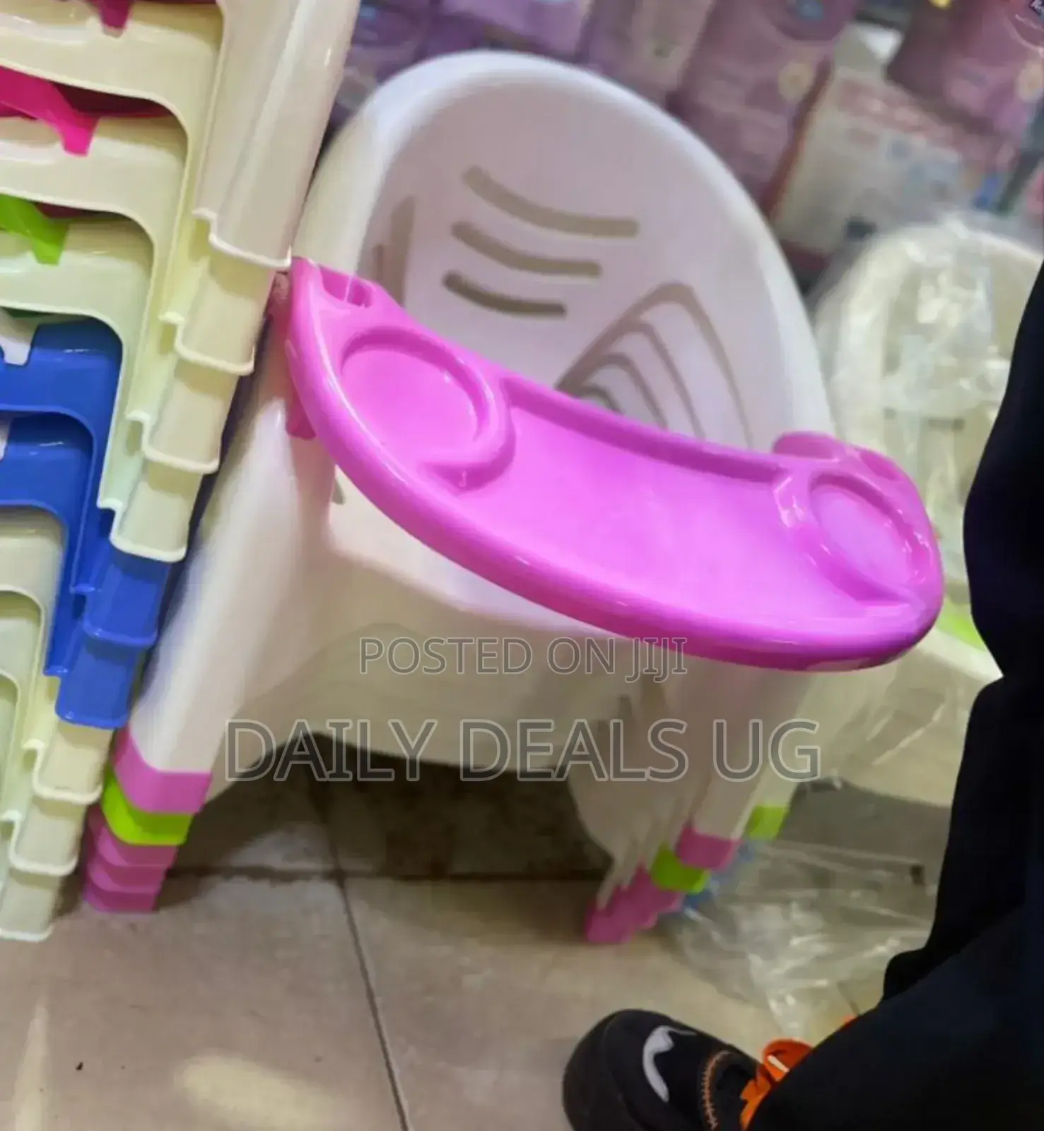 Baby Plastic Feeding Chair