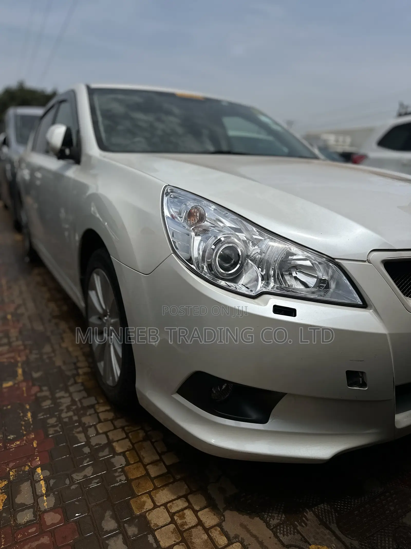 Subaru Legacy 2.0D Estate 2011 White
