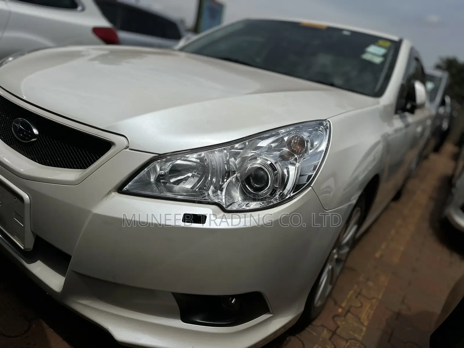 Subaru Legacy 2.0D Estate 2011 White