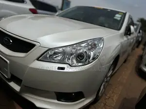 Subaru Legacy 2.0D Estate 2011 White