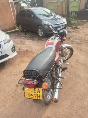 Bajaj Boxer 100 2018 Red