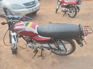 Bajaj Boxer 100 2018 Red