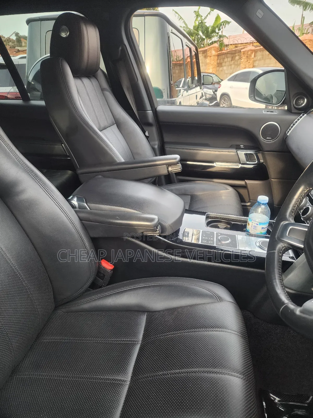Land Rover Range Rover Vogue 2016 Silver