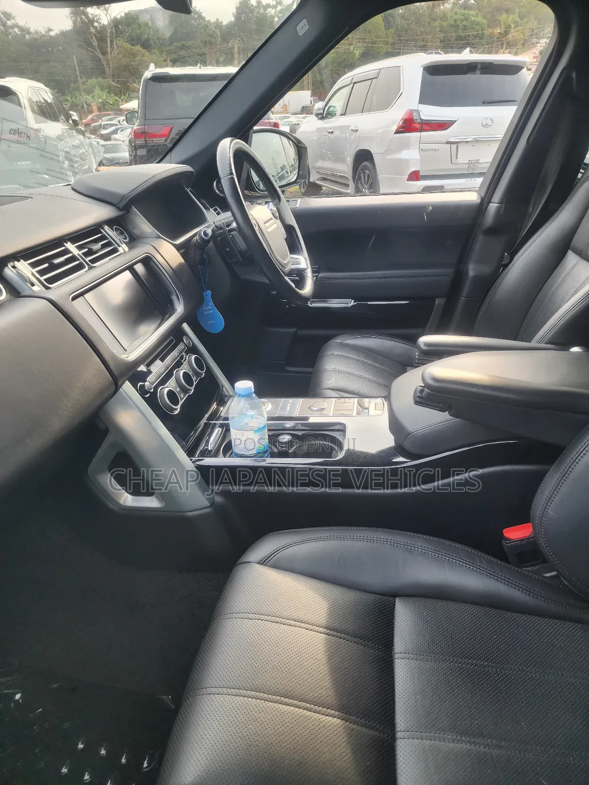 Land Rover Range Rover Vogue 2016 Silver