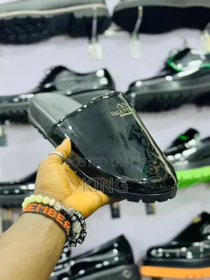 Solid Shinny Slide Sandals