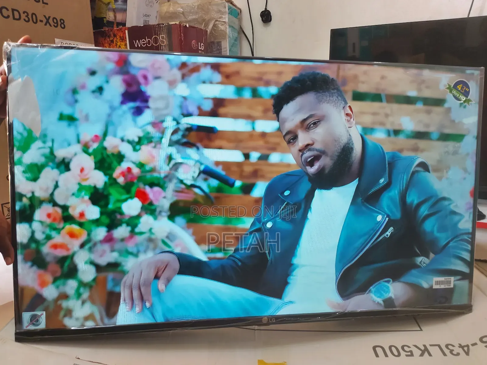 TCL 43 Inches Smart TV