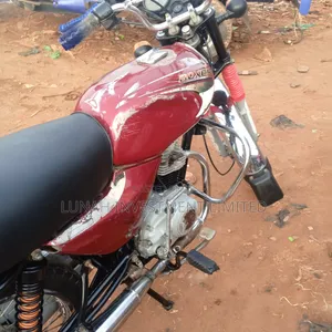 Bajaj Boxer 2022 Red