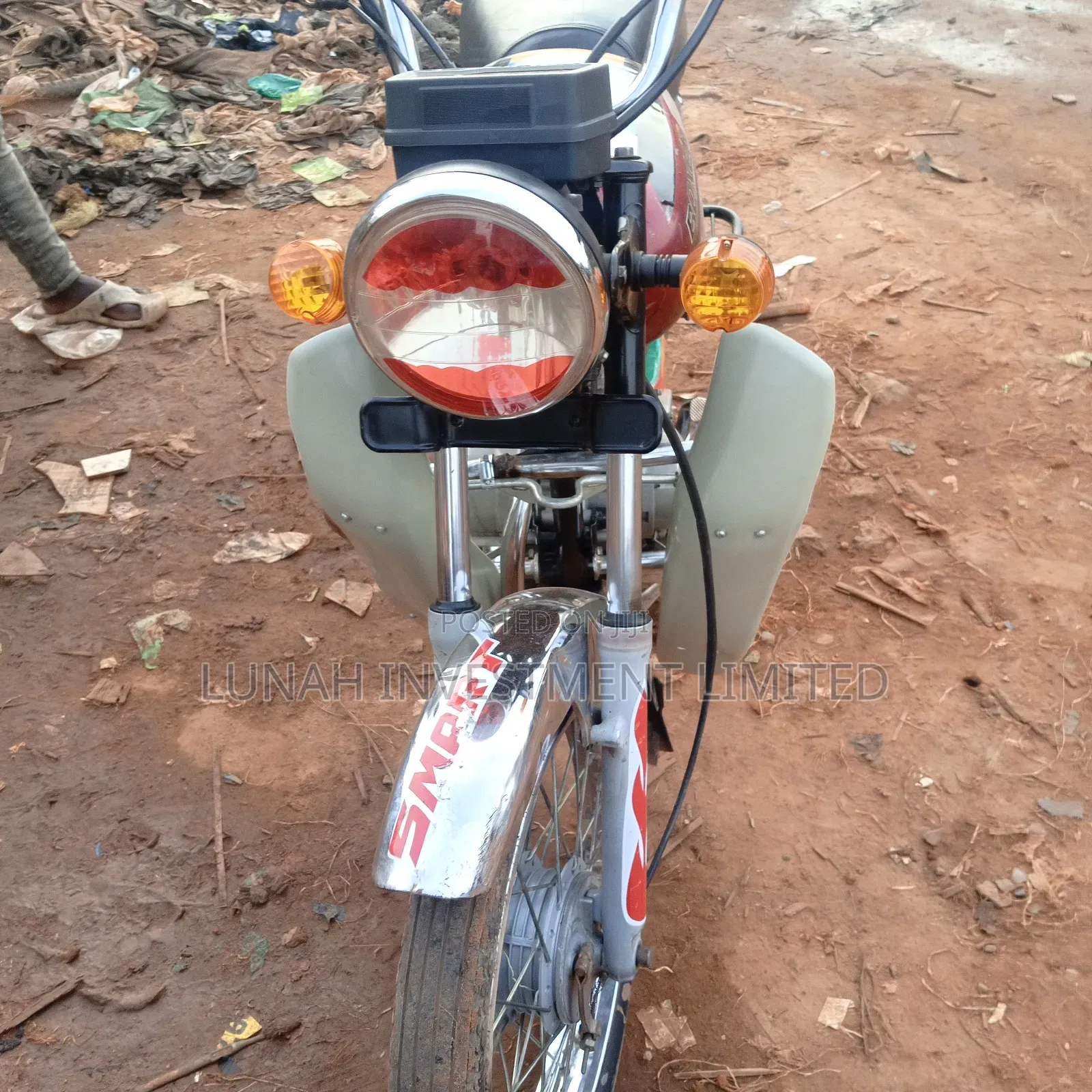 Bajaj Boxer 100 2022 Red