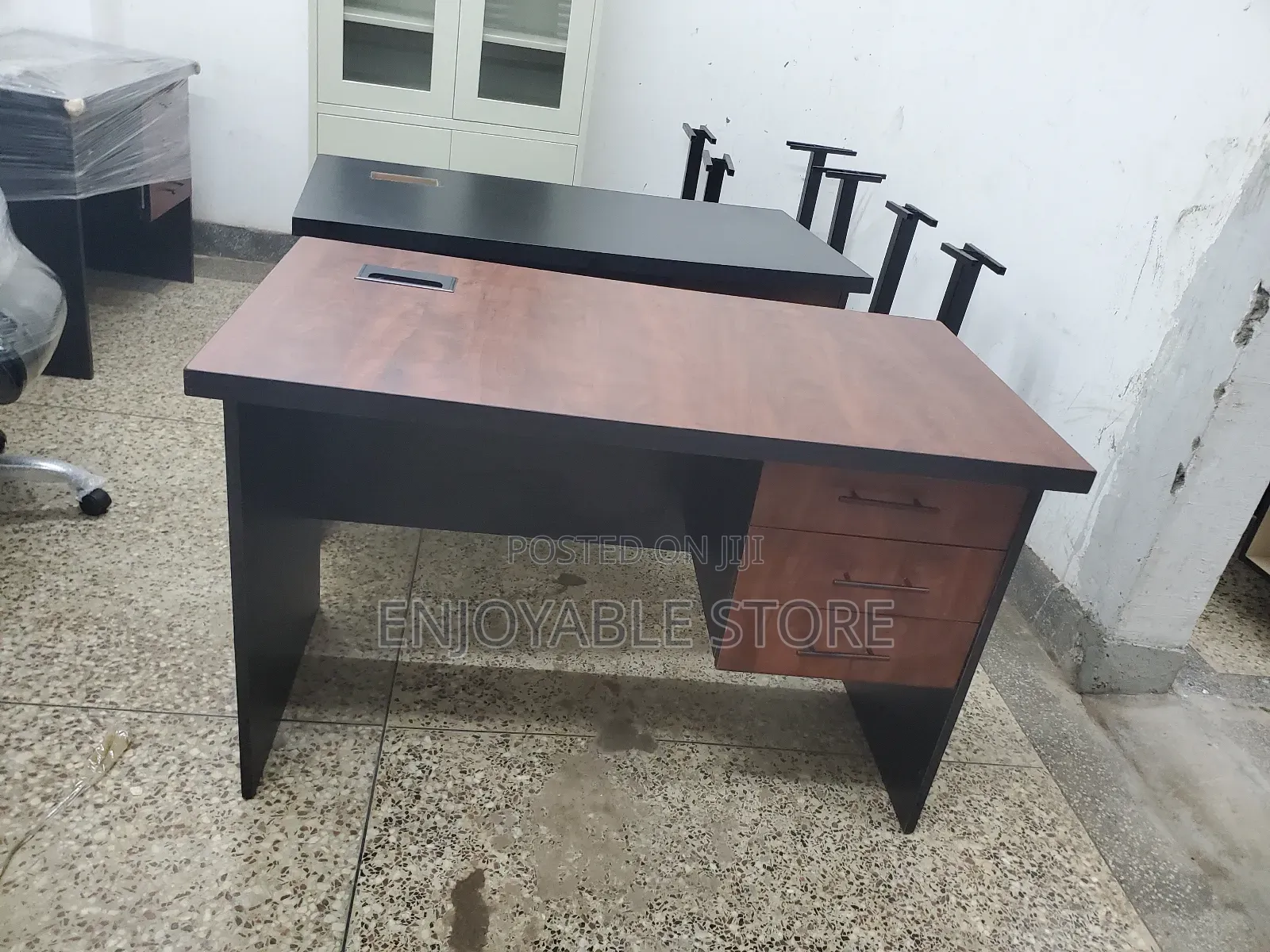 Modern Classy Office Table/Office Table 1.2m