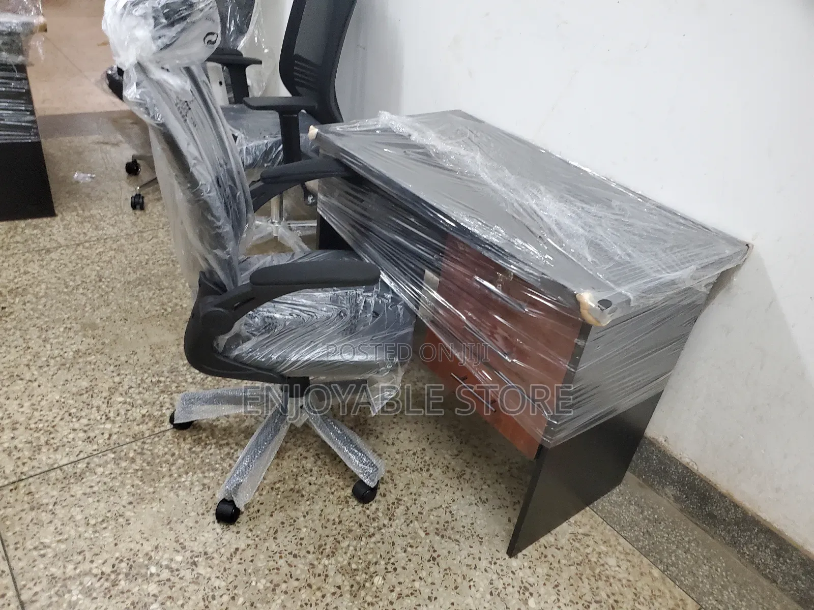 Modern Office Table and Executive Office Chair