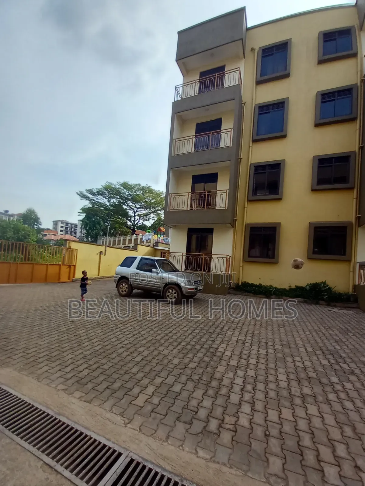 Furnished 3bdrm Condo in Kisaasi, Nakawa for sale