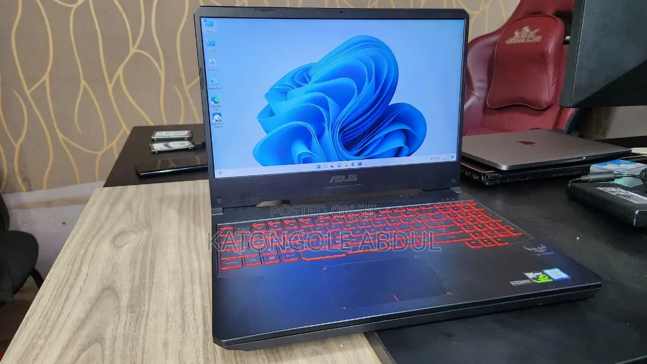 New Laptop Asus TUF Dash F15 16GB Intel Core I5 SSHD+SSD 1T