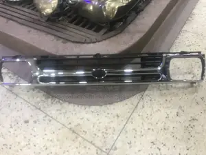 Photo - Grill Hilux 166
