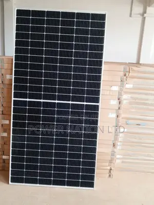 600w Solar Panel Charging Off Grid