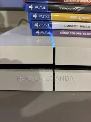 Ps4 Chipped Console With 10 Games/02 Controllers/500gb