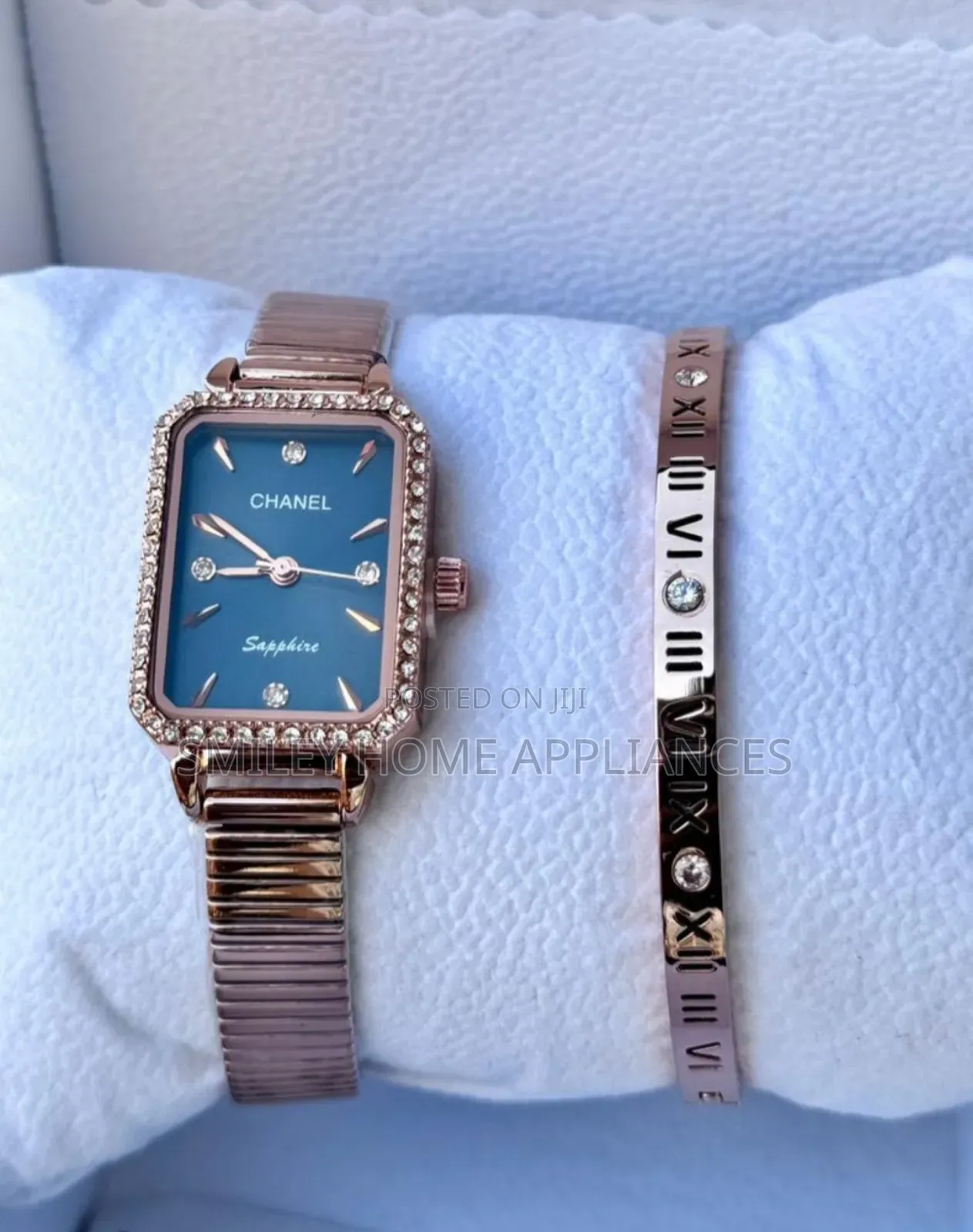 Ladies Chanel Watch With a Bracelet