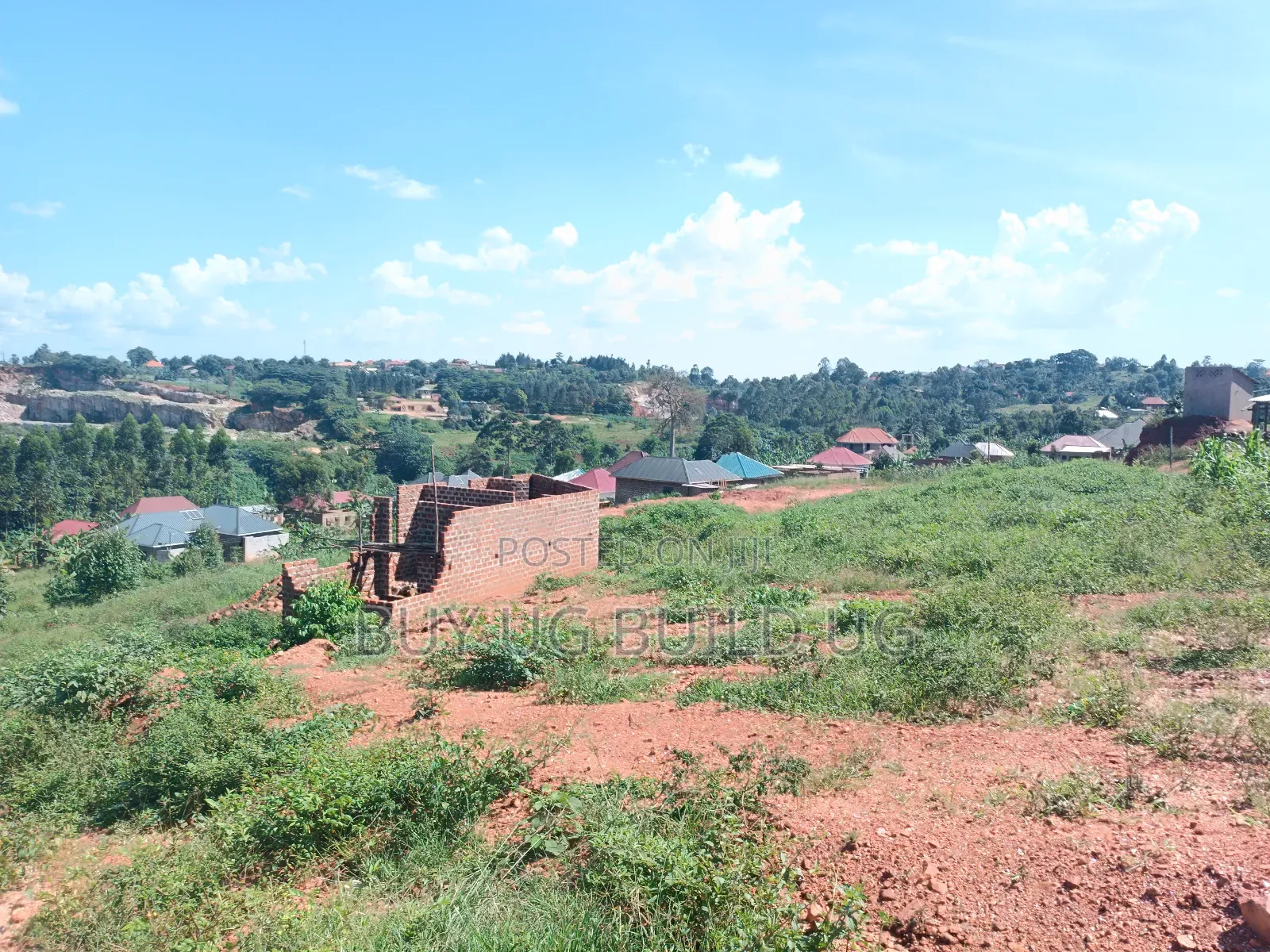 25ft by 40 Plot for Sale in Namugongo Bukerere at 5m