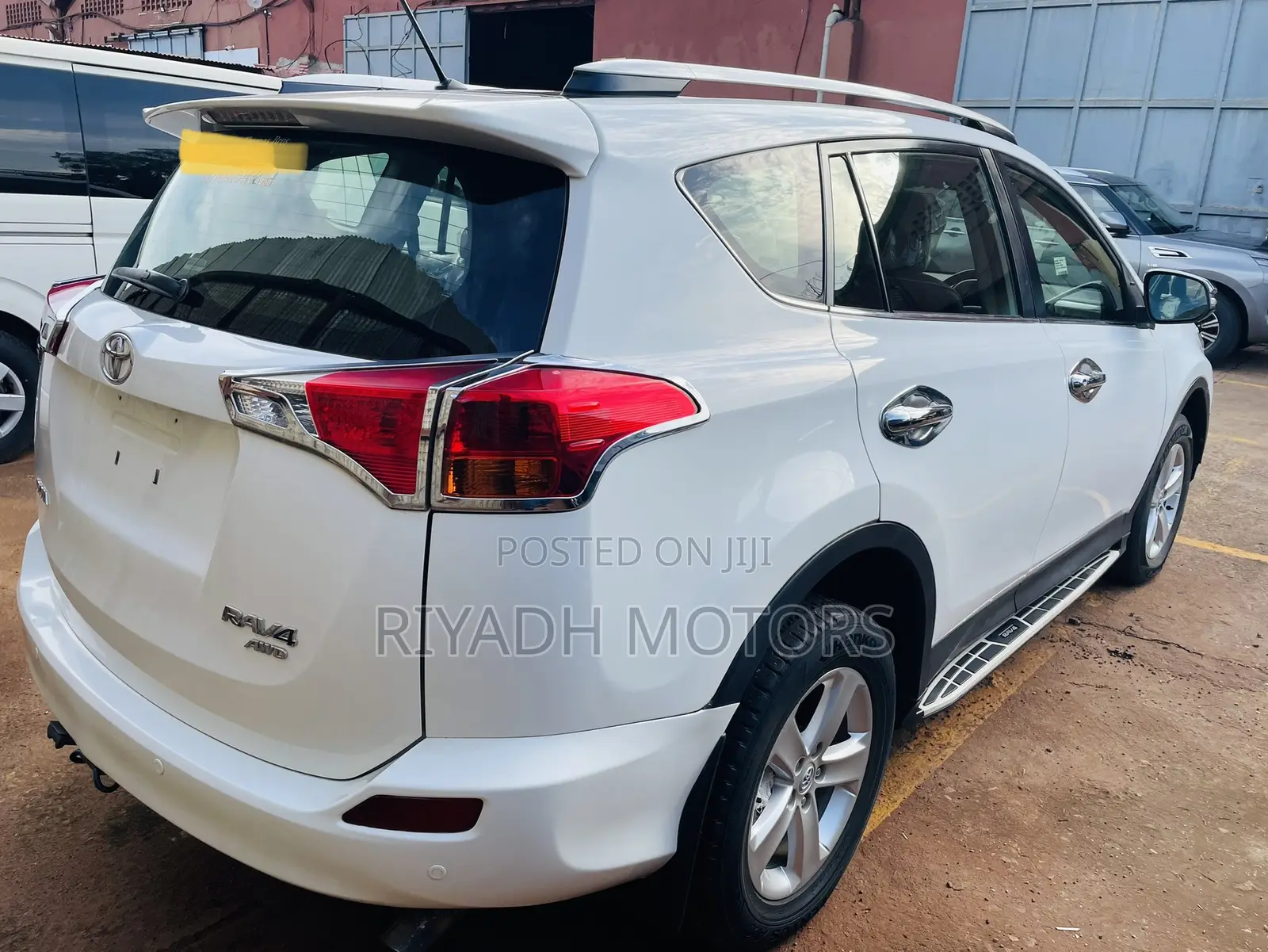 Toyota RAV4 2013 White