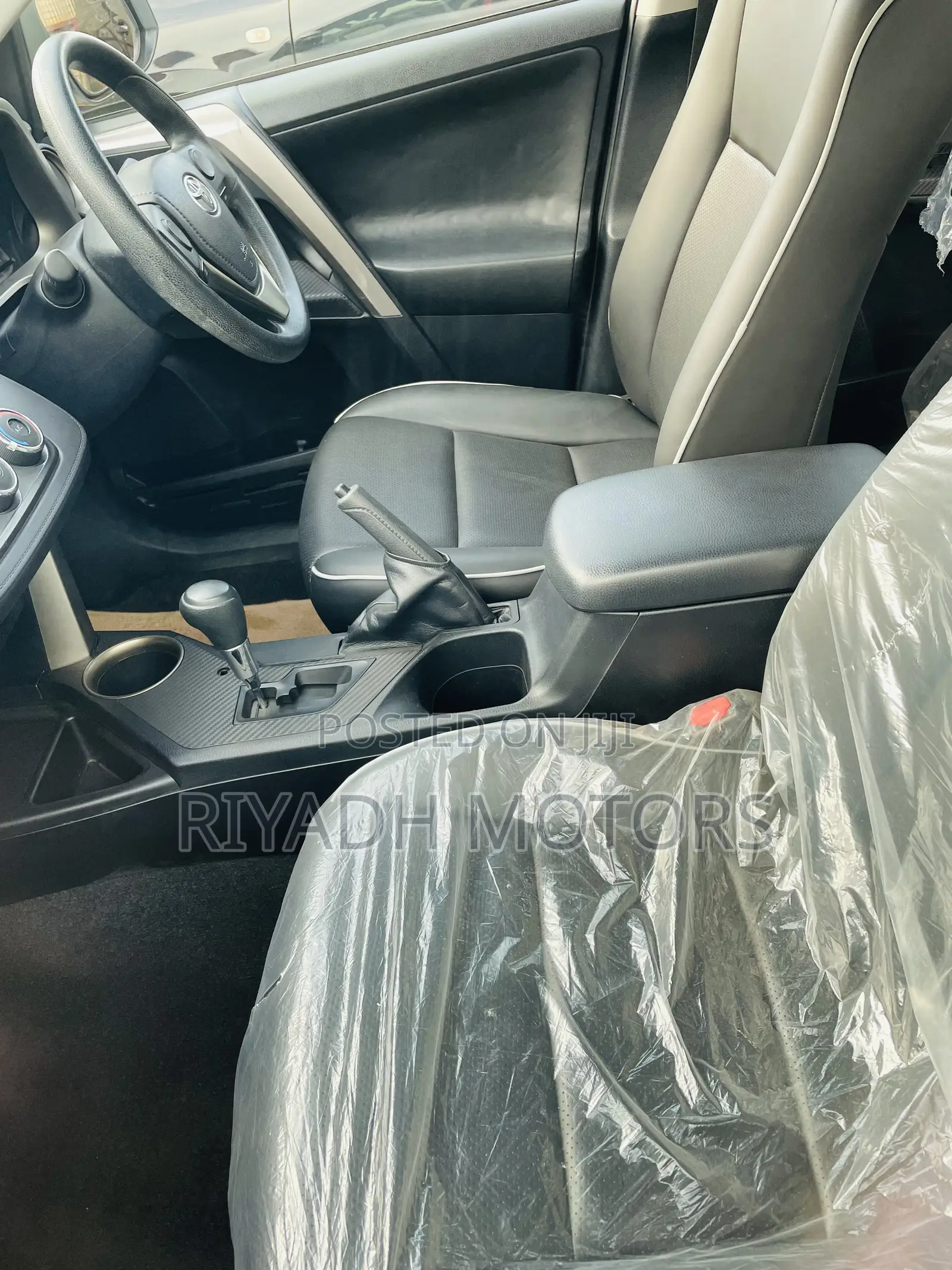 Toyota RAV4 2013 White