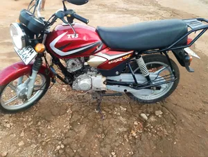 TVS HLX 125 2023 Red