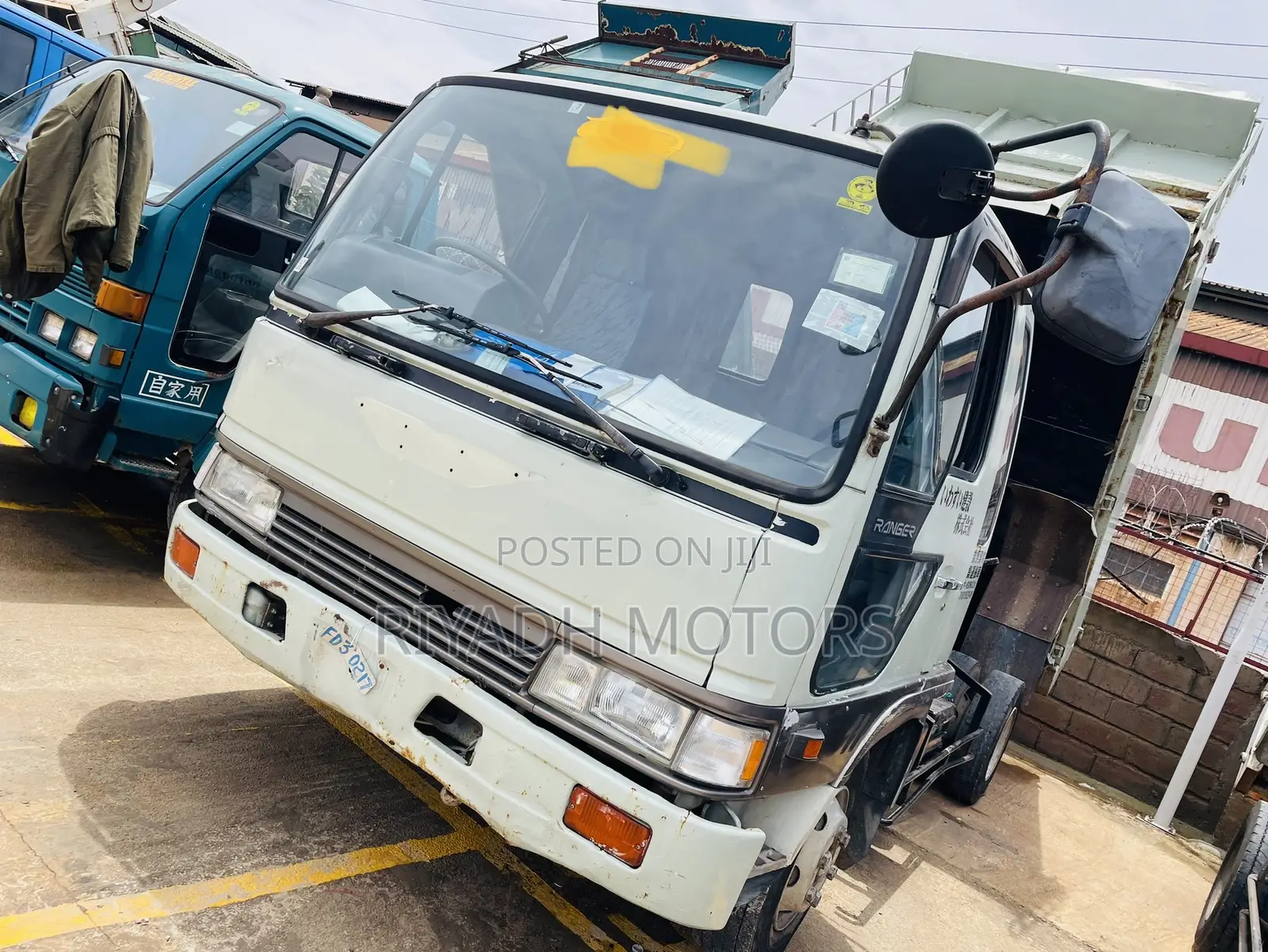Hino Buyer H07C 1992 White