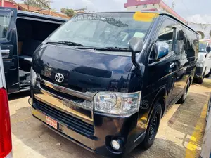 Toyota HiAce 2016 Black