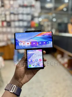 Photo - LG Wing 5G 256 GB Black