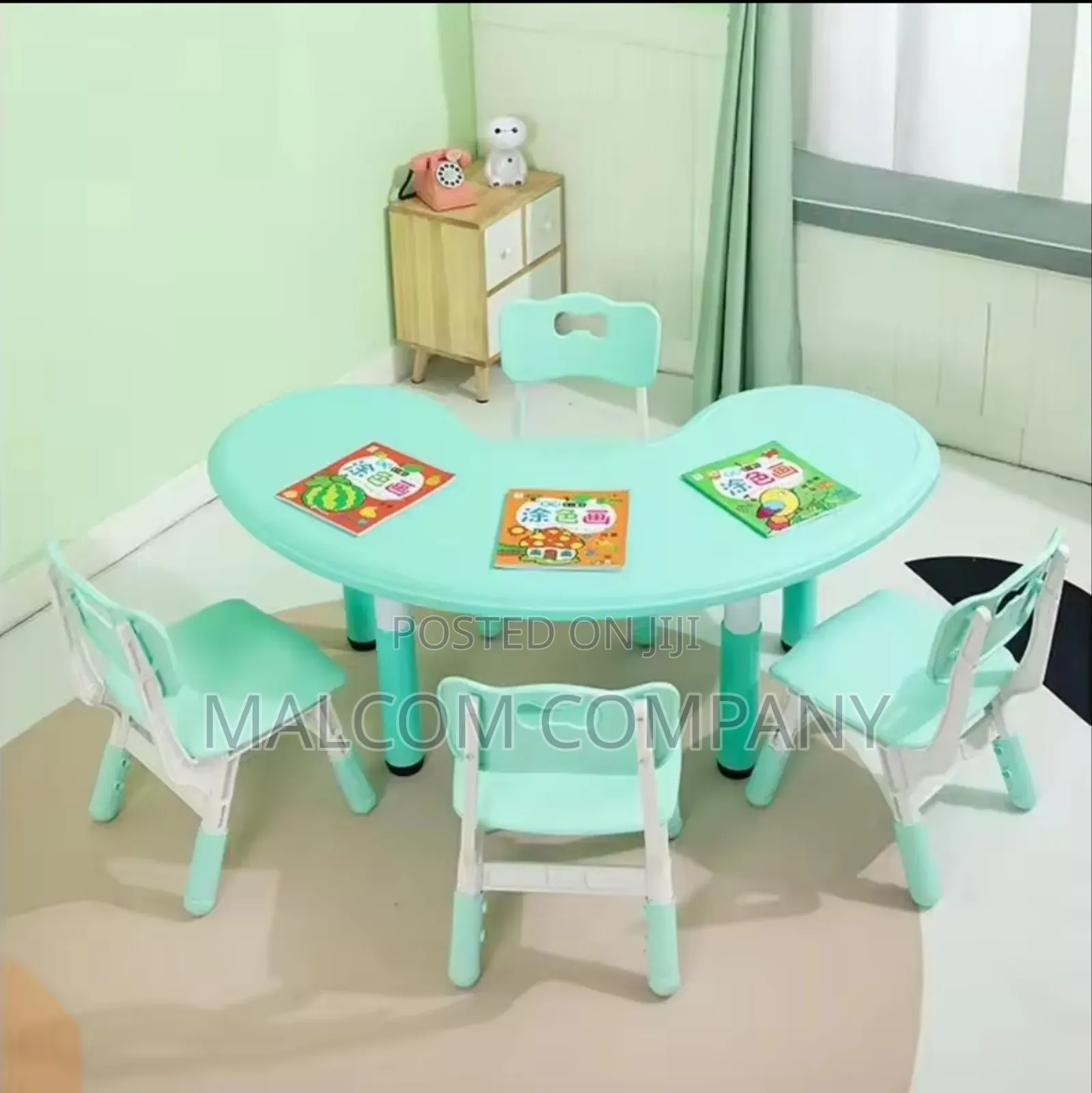 Kindergarten Kid's Learning Table(1) and Chairs(4)