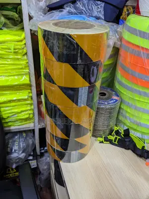 Yellow & Black (50m)Reflective Stickers