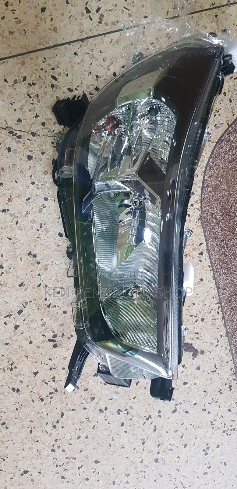 Headlamps for Hillux Rocco 2020