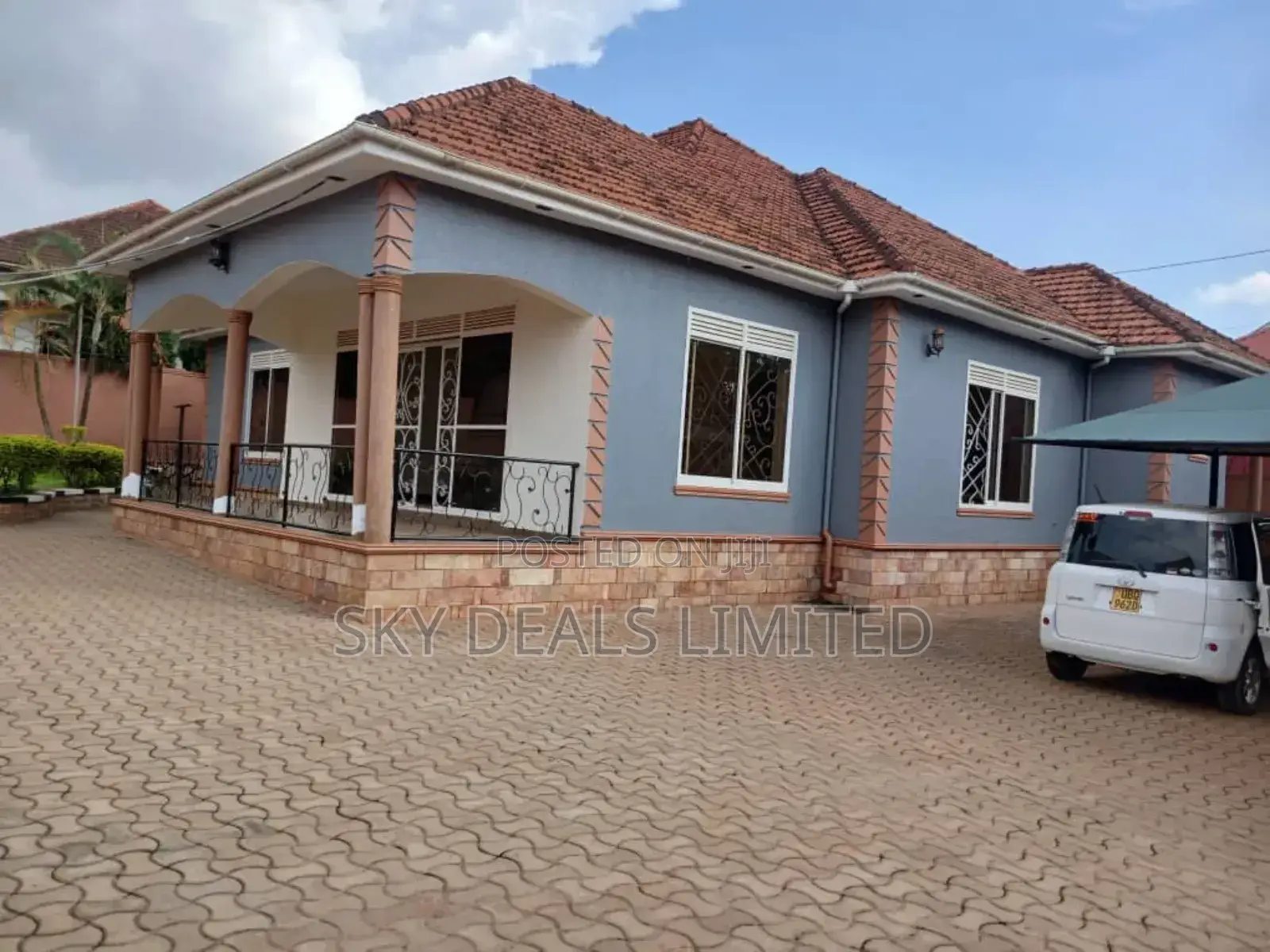 3bdrm Bungalow in Buwate, Nakawa for rent