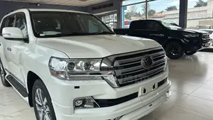 Toyota Land Cruiser 4.6 V8 ZX 2020 White