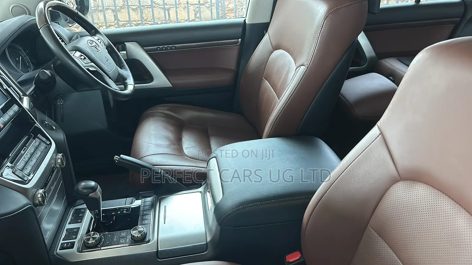 Toyota Land Cruiser 4.6 V8 ZX 2020 White
