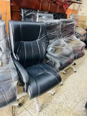 Photo - Lucky Kings Office Chairs
