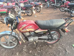 TVS XL 100 2019 Red