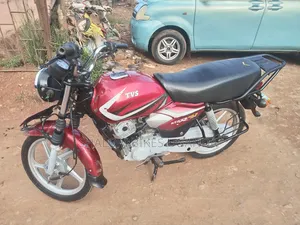 TVS HLX 125 2022 Red