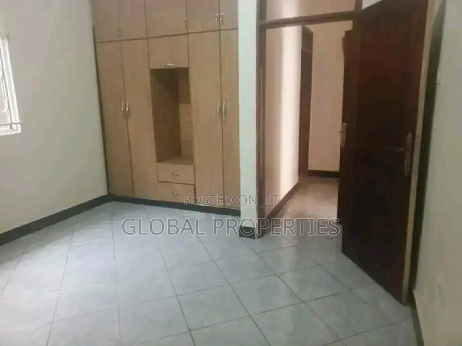 1bdrm Bungalow in Kira Estate, Central Division for rent