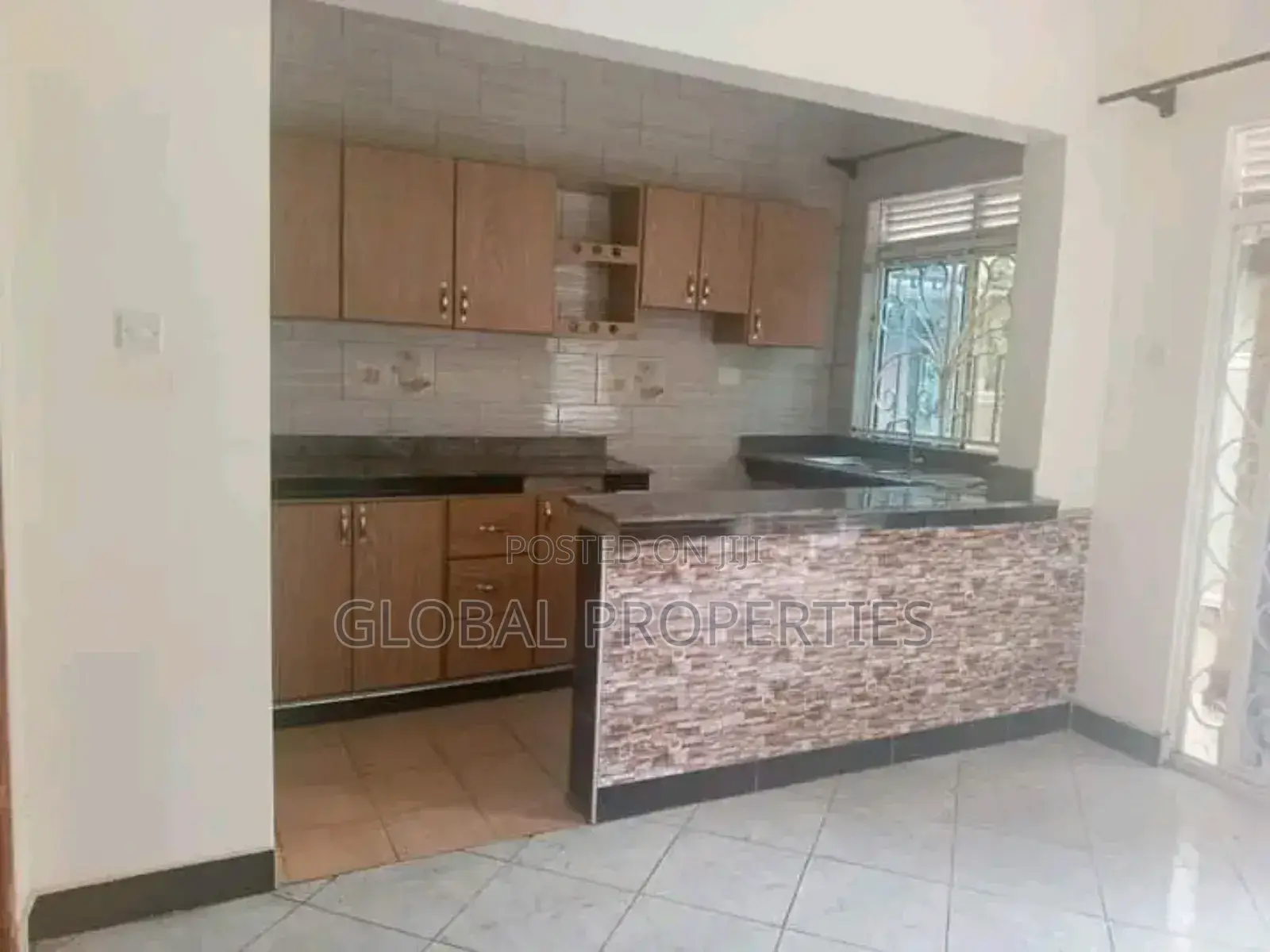 1bdrm Bungalow in Kira Estate, Central Division for rent