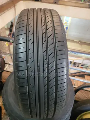 You Get E Right Tires From E Right Places 215 60 R16 Japan