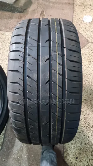 Photo - 275/35r19 SL116