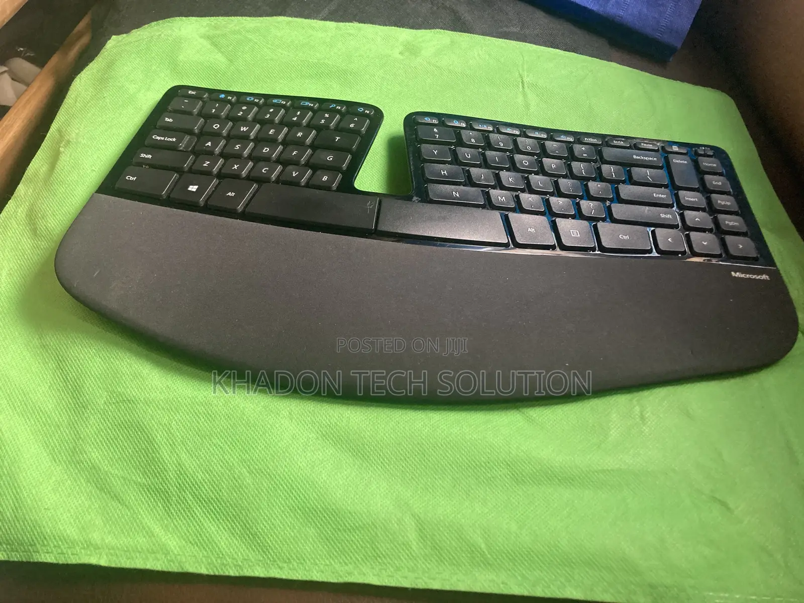 Microsoft Scorpt Log on Wireless Keyboard