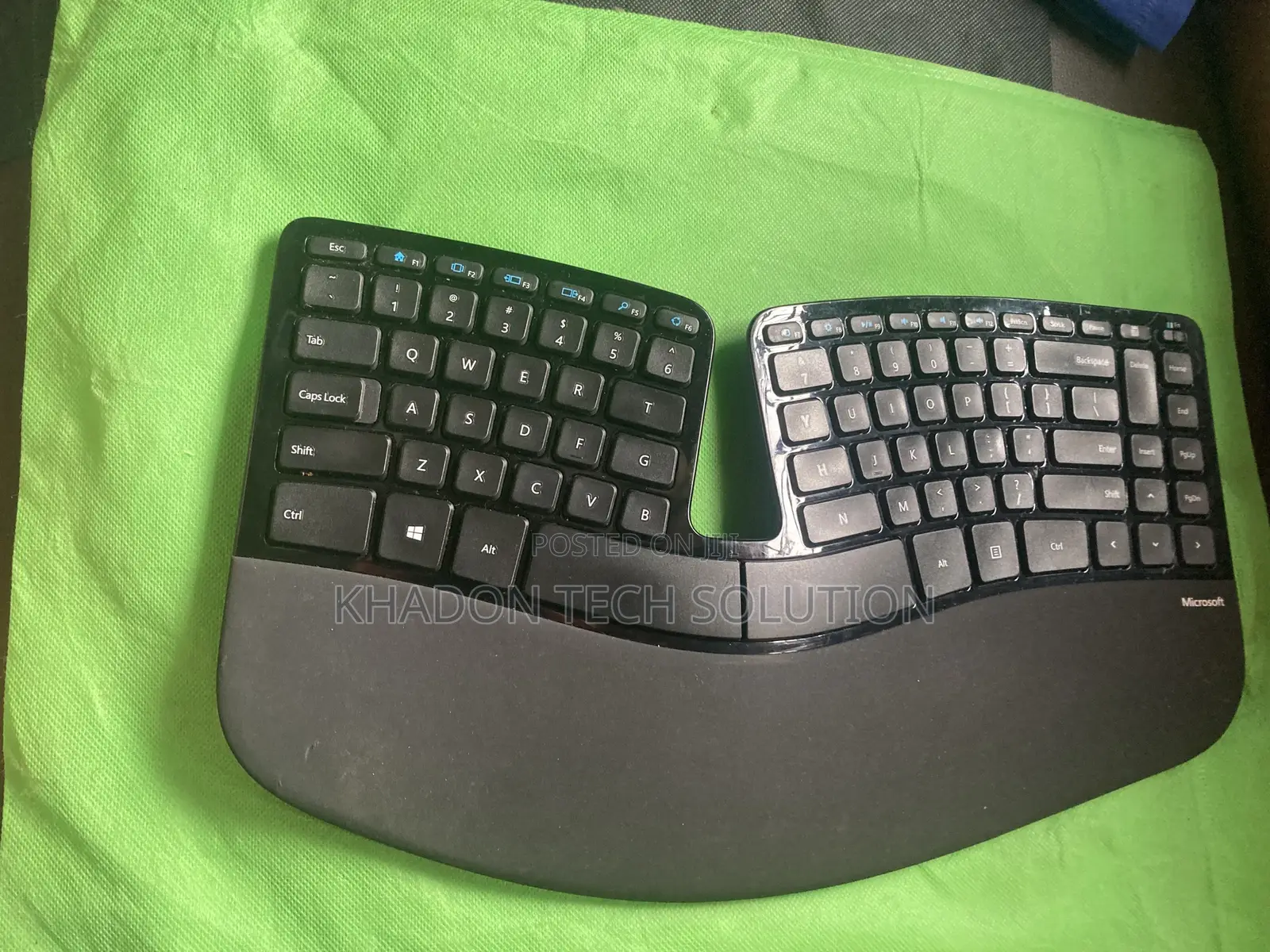 Microsoft Scorpt Log on Wireless Keyboard