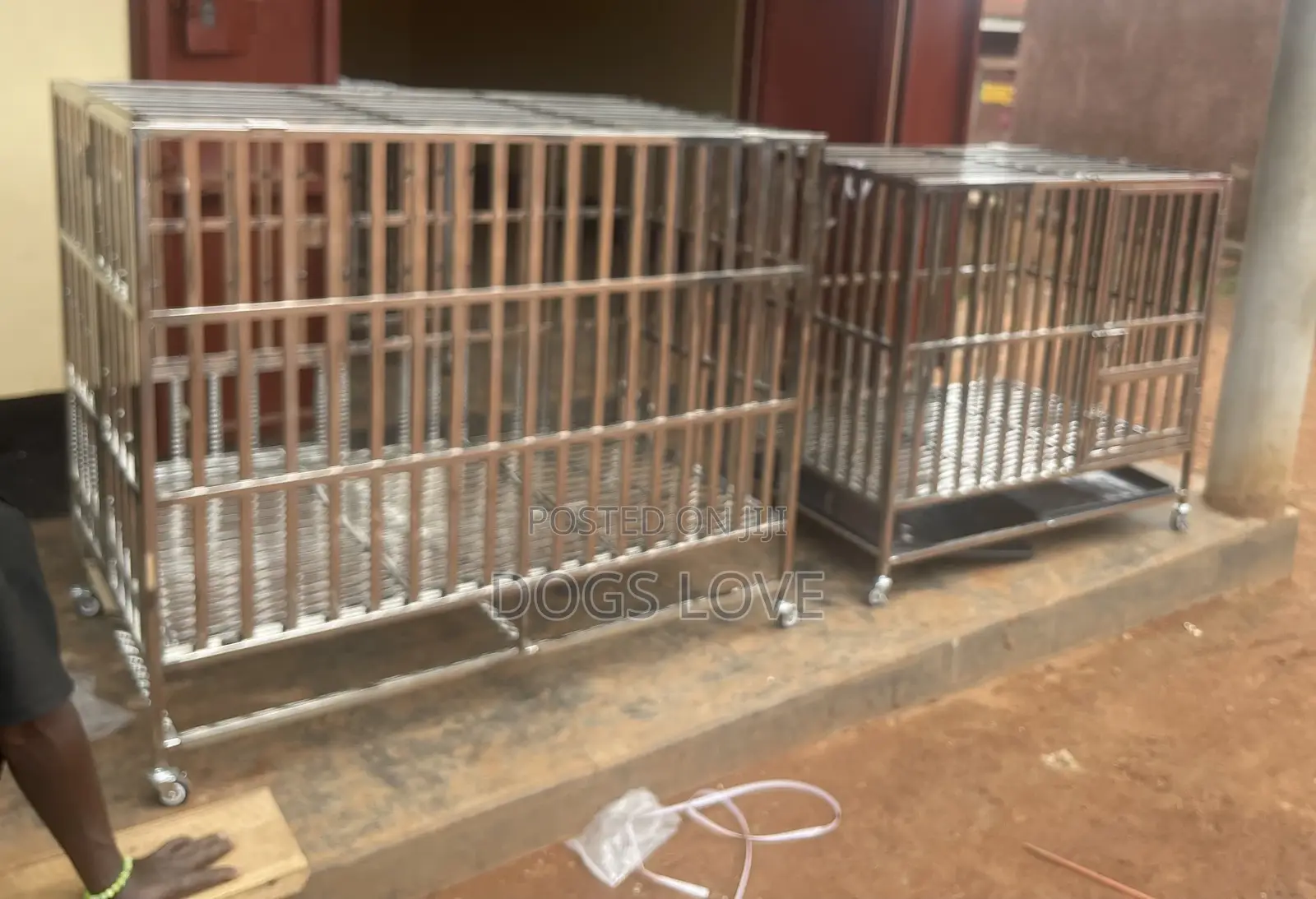 Metallic Indoor Dog Cages