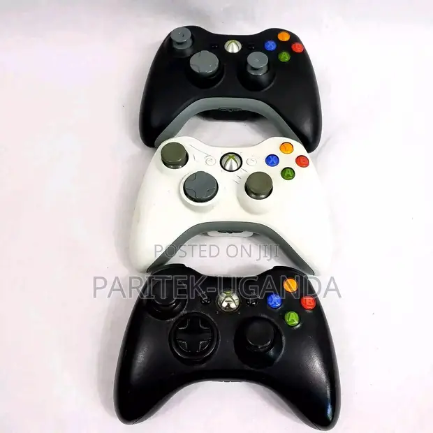 Xbox 360 Wireless Controller in Mint Condition in Central Division