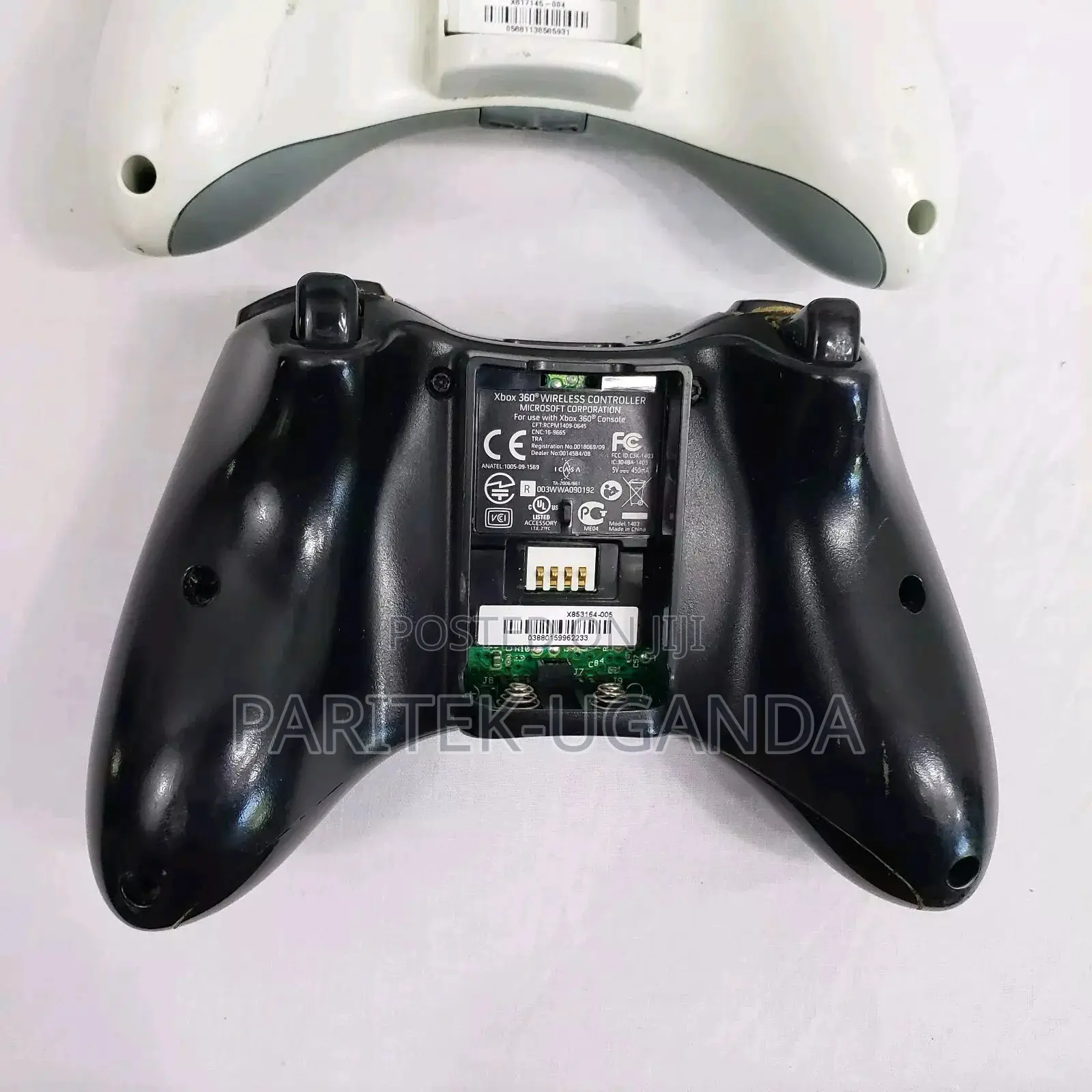 Xbox 360 Wireless Controller in Mint Condition