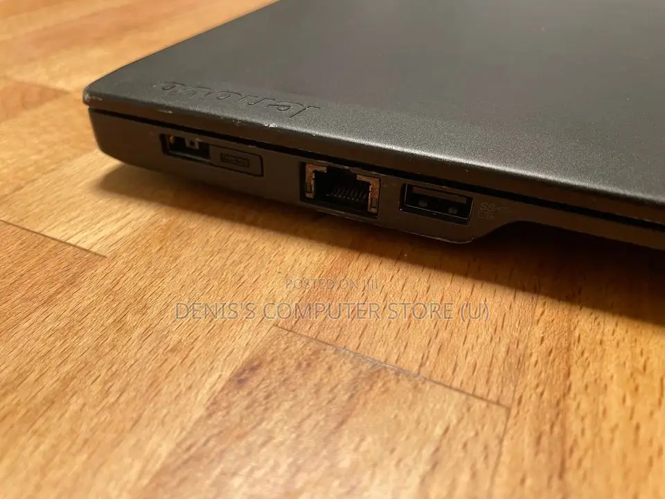 Laptop Lenovo IdeaPad S340 4GB Intel Core I5 HDD+SSD 320GB