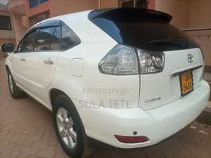 Toyota Harrier 2.4 2004 White