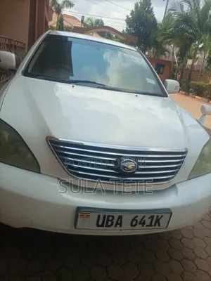 Toyota Harrier 2.4 2004 White