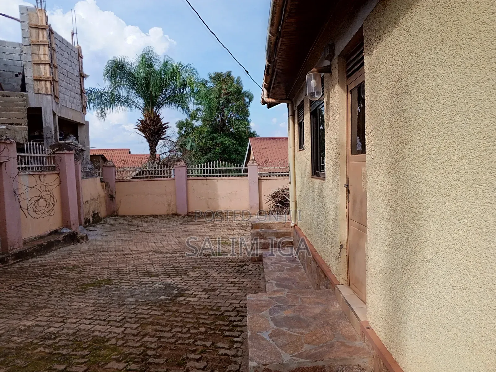 4bdrm Duplex in Kololo Property, Central Division for rent
