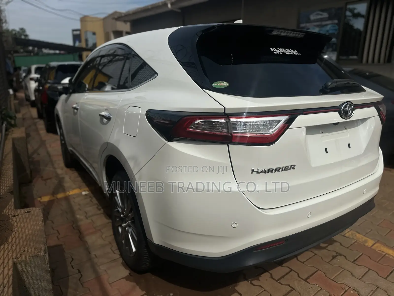 Toyota Harrier 2.0 2018 White